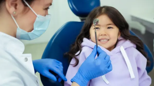 Guia prático: como preparar seu filho para o dentista
