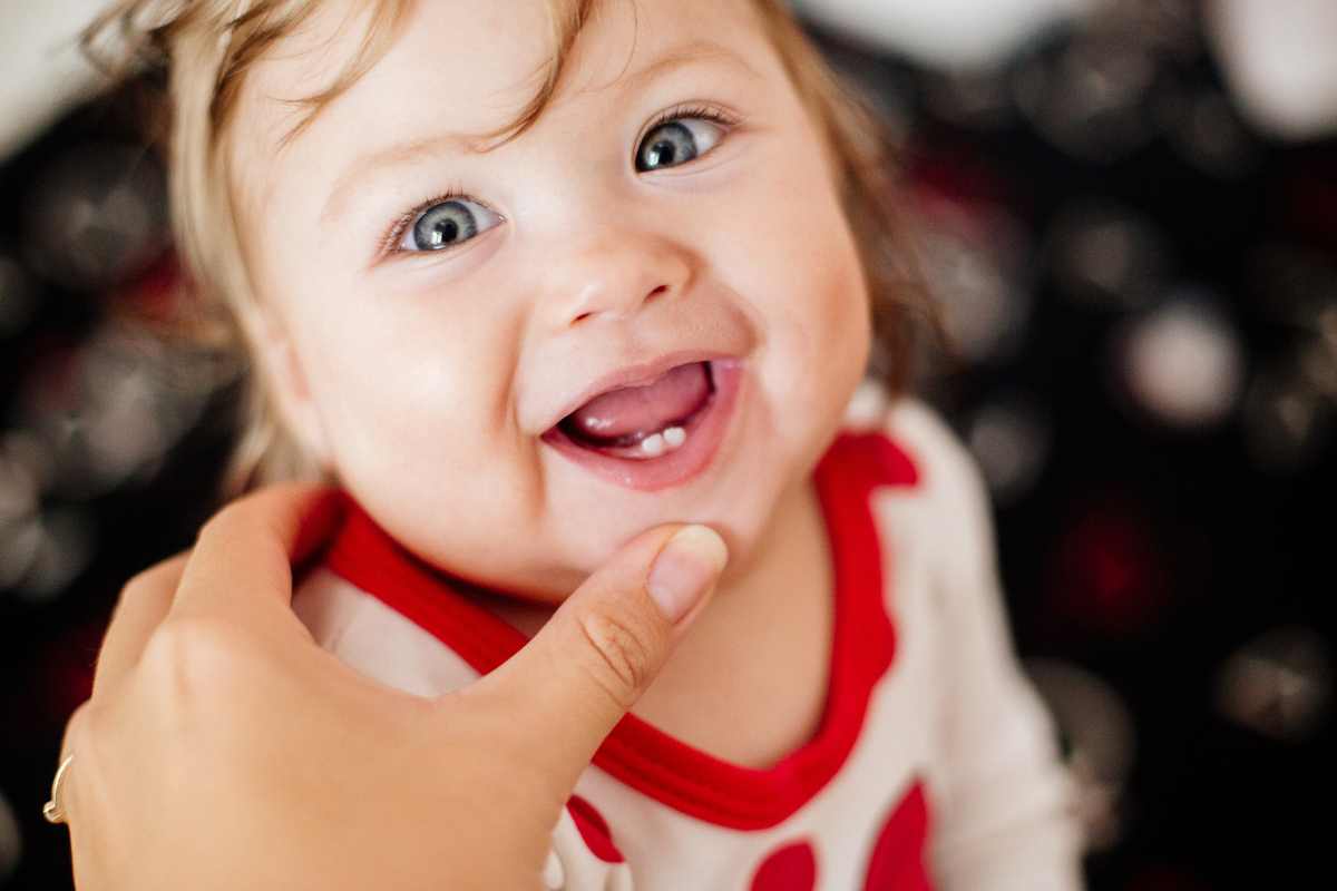 Como fazer a higiene bucal do bebê